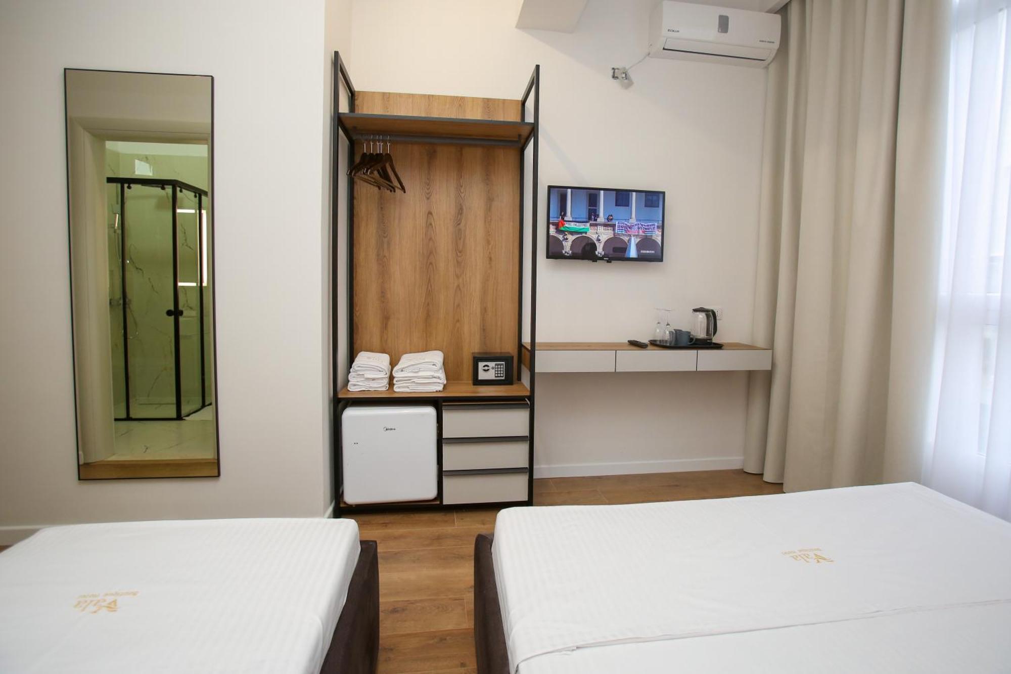 Vala Boutique Hotel Vlorë Extérieur photo